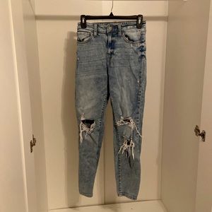 Willow + Root waist 24 jeans with rips